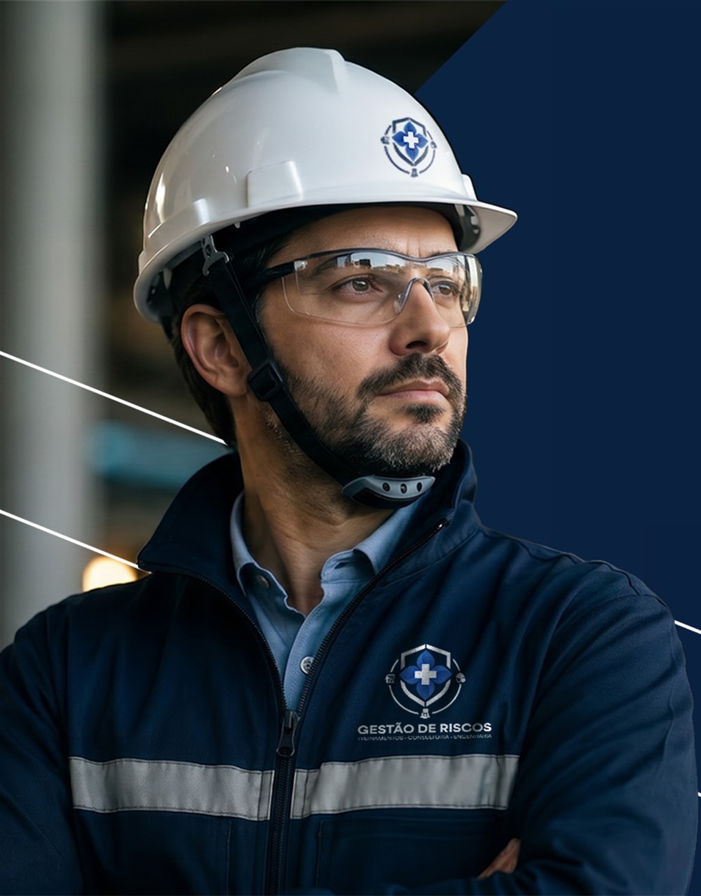 Profissional de segurança do trabalho de capacete